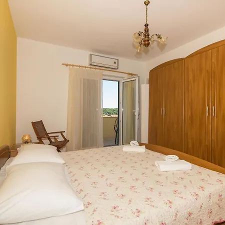 Marieta Apartment Makarska