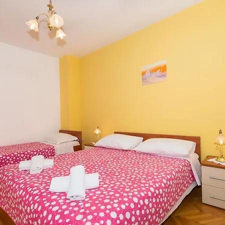Marieta Apartment *